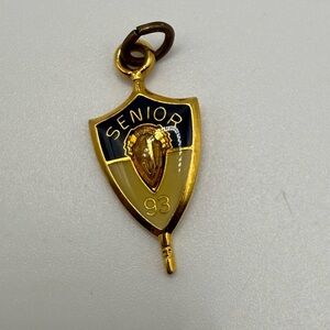 Vintage Jostens Senior 1993 Gold Tone Class Pendant Charm